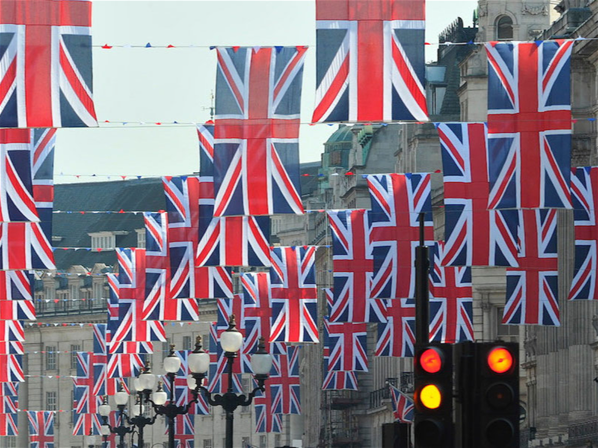 Britaniyada böhran xəbərdarlığı: Fabriklərin 60%-i bağlana bilər 