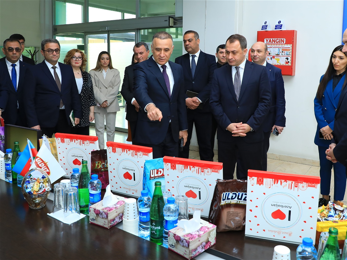 Nizami RİH başçısı Sahibkarlar Günü ilə əlaqədar "Ulduz" şokolad fabrikini ziyarət edib 
