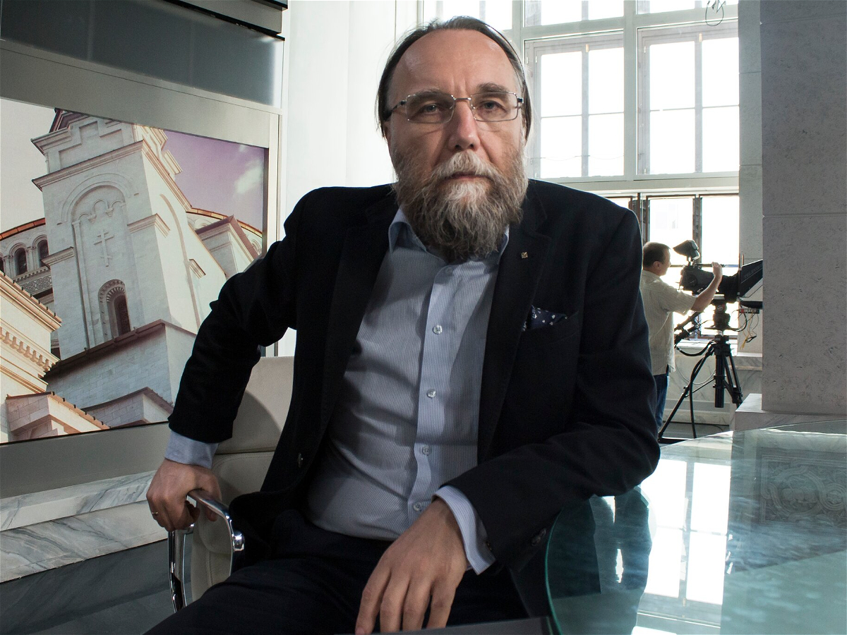 "Hazırlaşın, Rusiya 60 il müharibə aparacaq" 