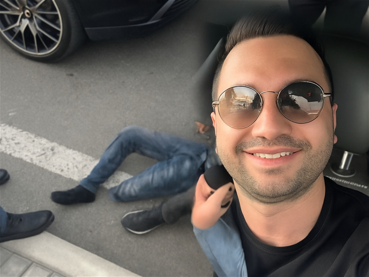 "Baku TV"-nin təsisçisi "Porche" ilə mobedi vurdu 