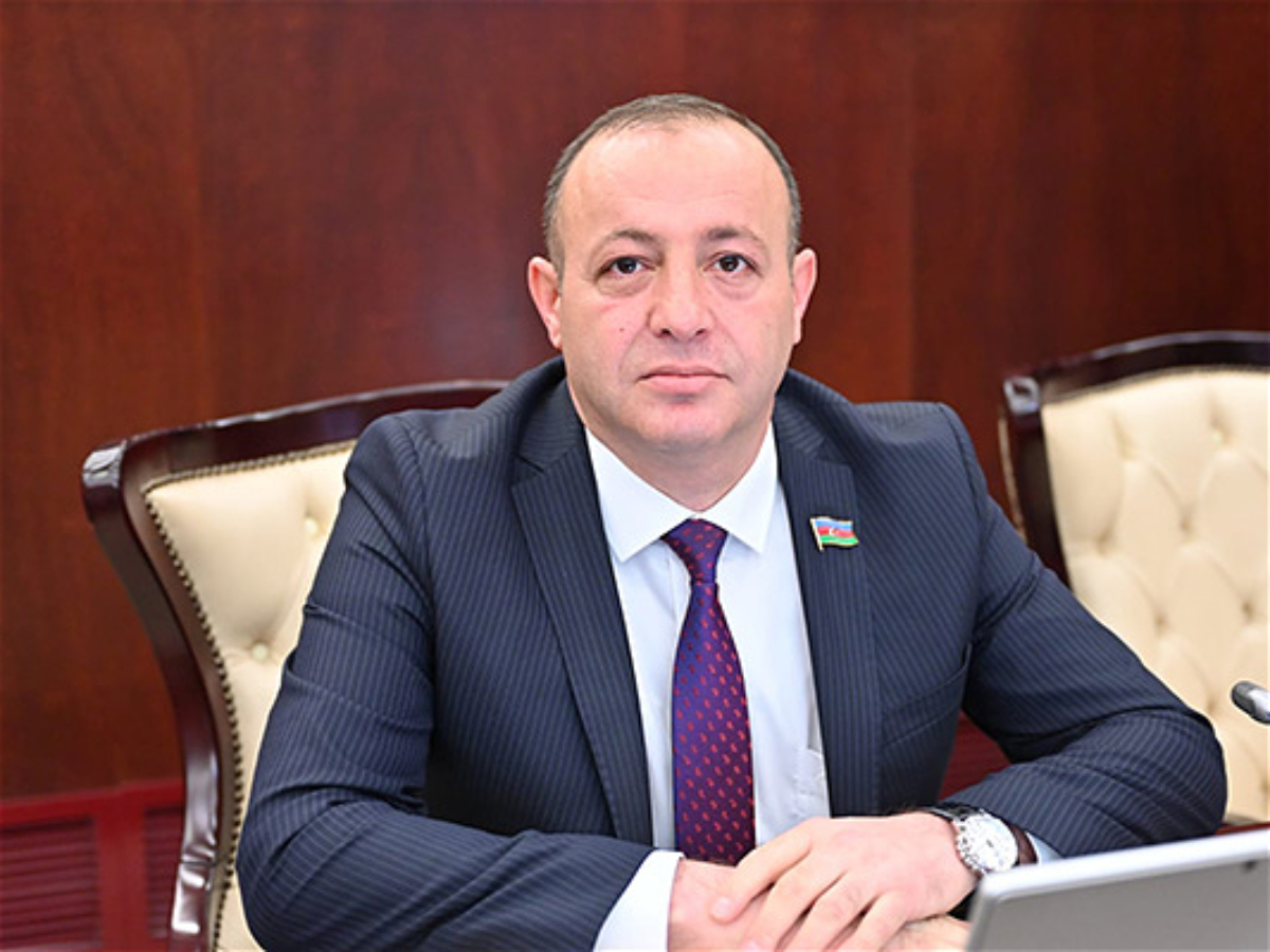 "Vətəndaş babadan qalma evi sökür, yenisini tikməyə icazə verilmir" 