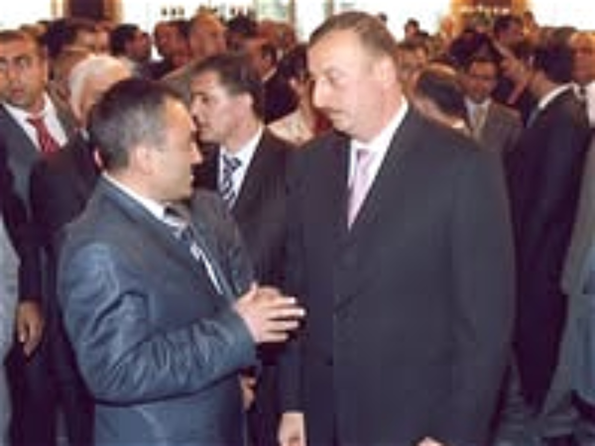 "Azərbaycan Milli Qəhrəmanlarını Tanıtma" İB-dən İlham Əliyevə 