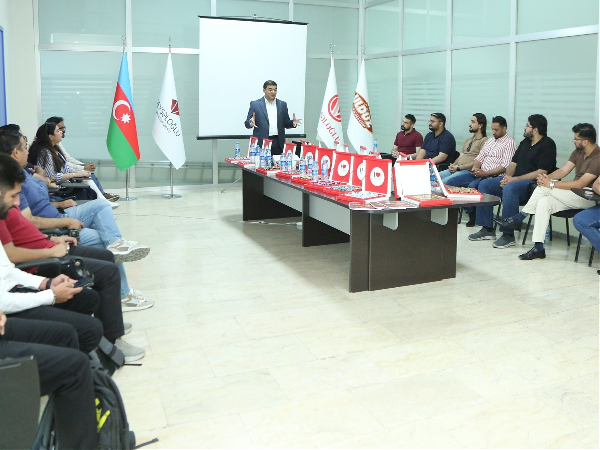 Pakistanlı MBA tələbələri "Ulduz" şokolad fabrikində istehsalat turunda iştirak ediblər 