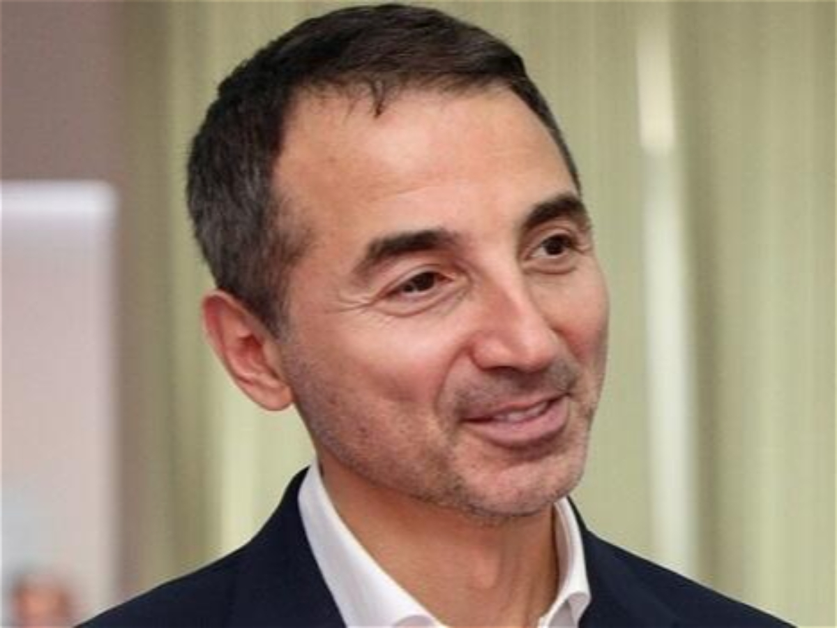 Adnan İsveçrədə saxlanılıb, 