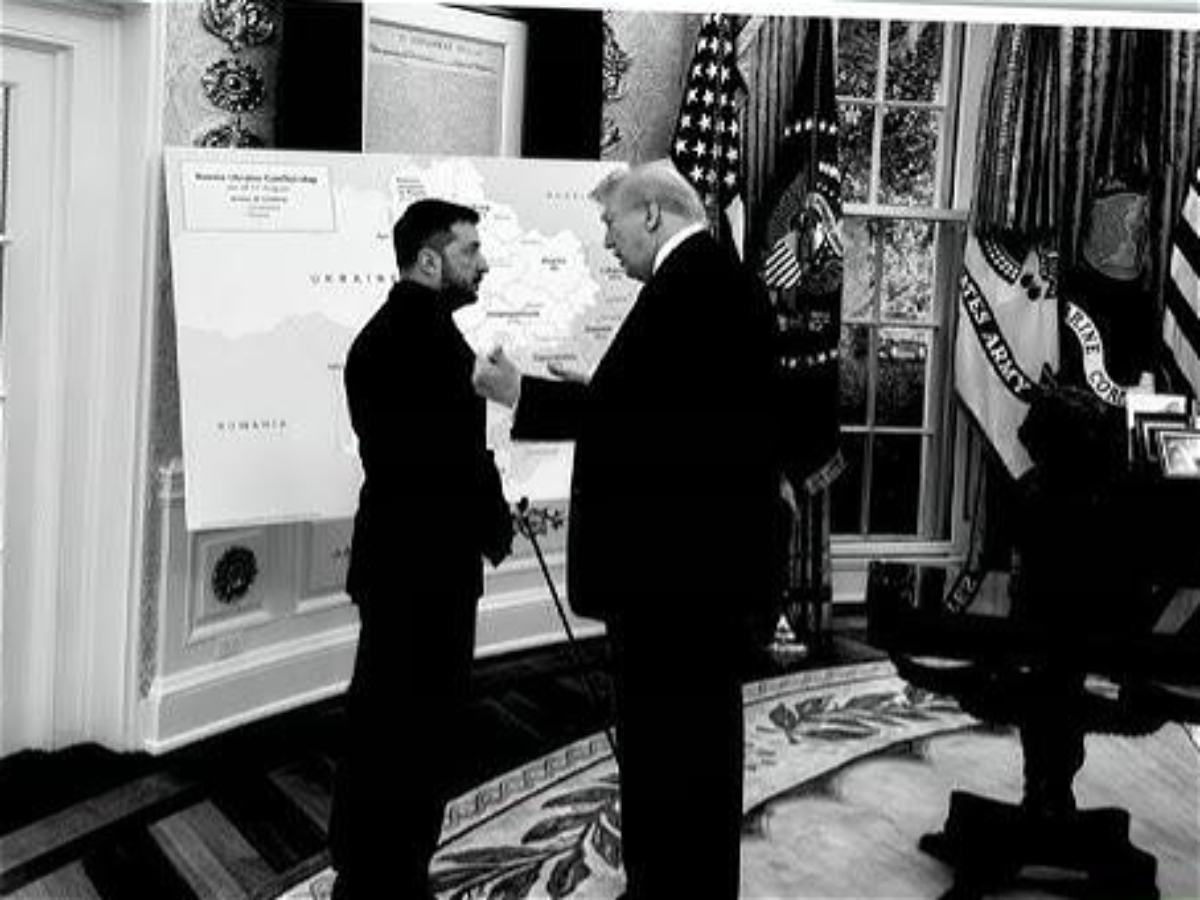 Tramp Zelenski ilə görüşdə özündən çıxıb: xəritələri yerə atıb, onu həsdələyib 