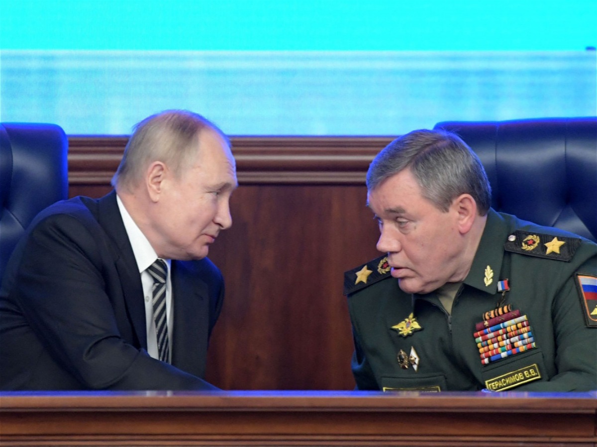 Rusiya Kupyanskı şəhərini 