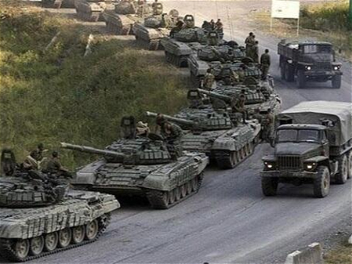 Rusiya ordusu sürətlə irəliləyir... 