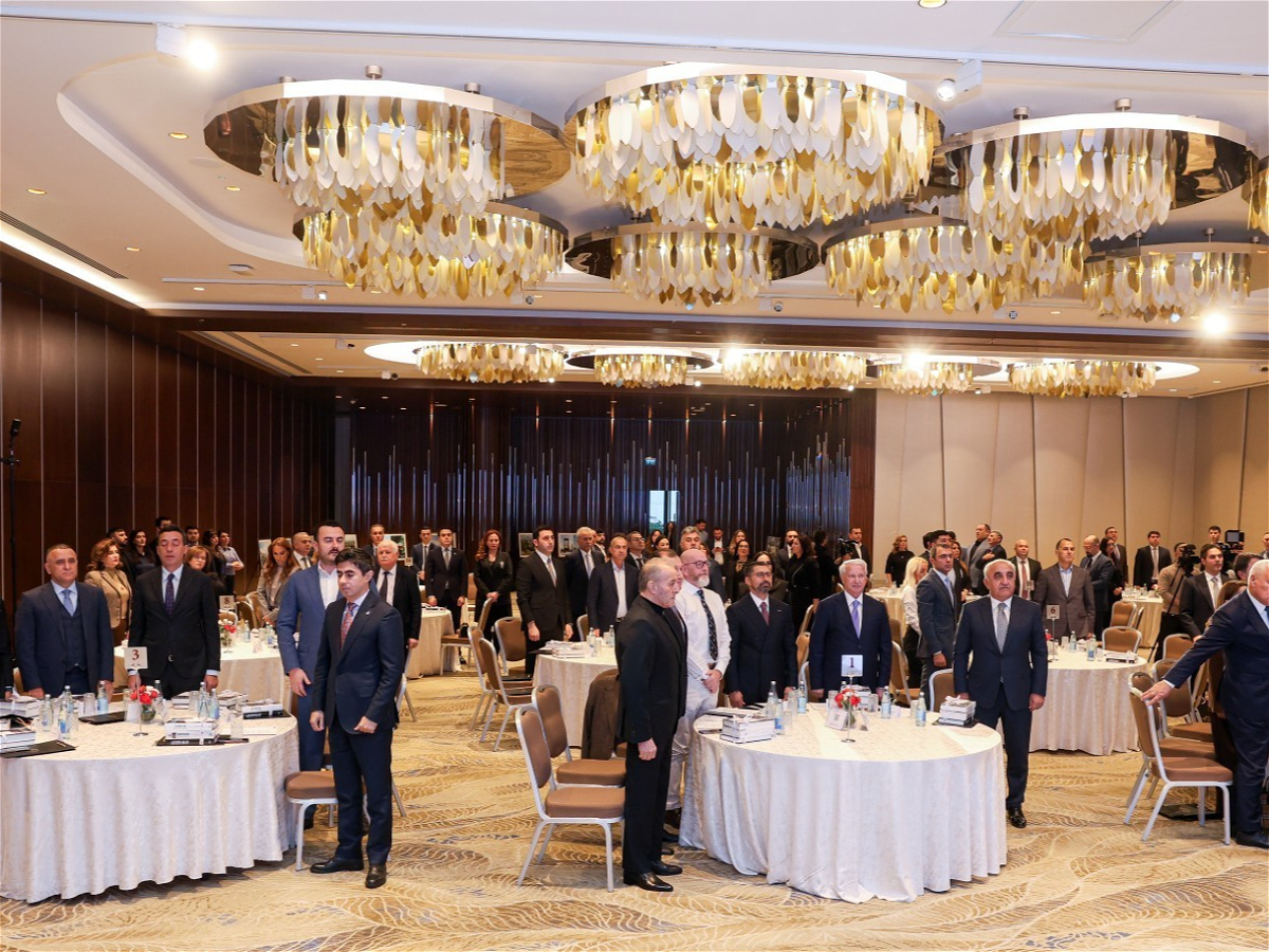 Veysəloğlu Şirkətlər Qrupu "Qarabağın Dirçəlişi: Azərbaycan İntibahının Hekayəsi" kitabının təqdimatında iştirak edib 