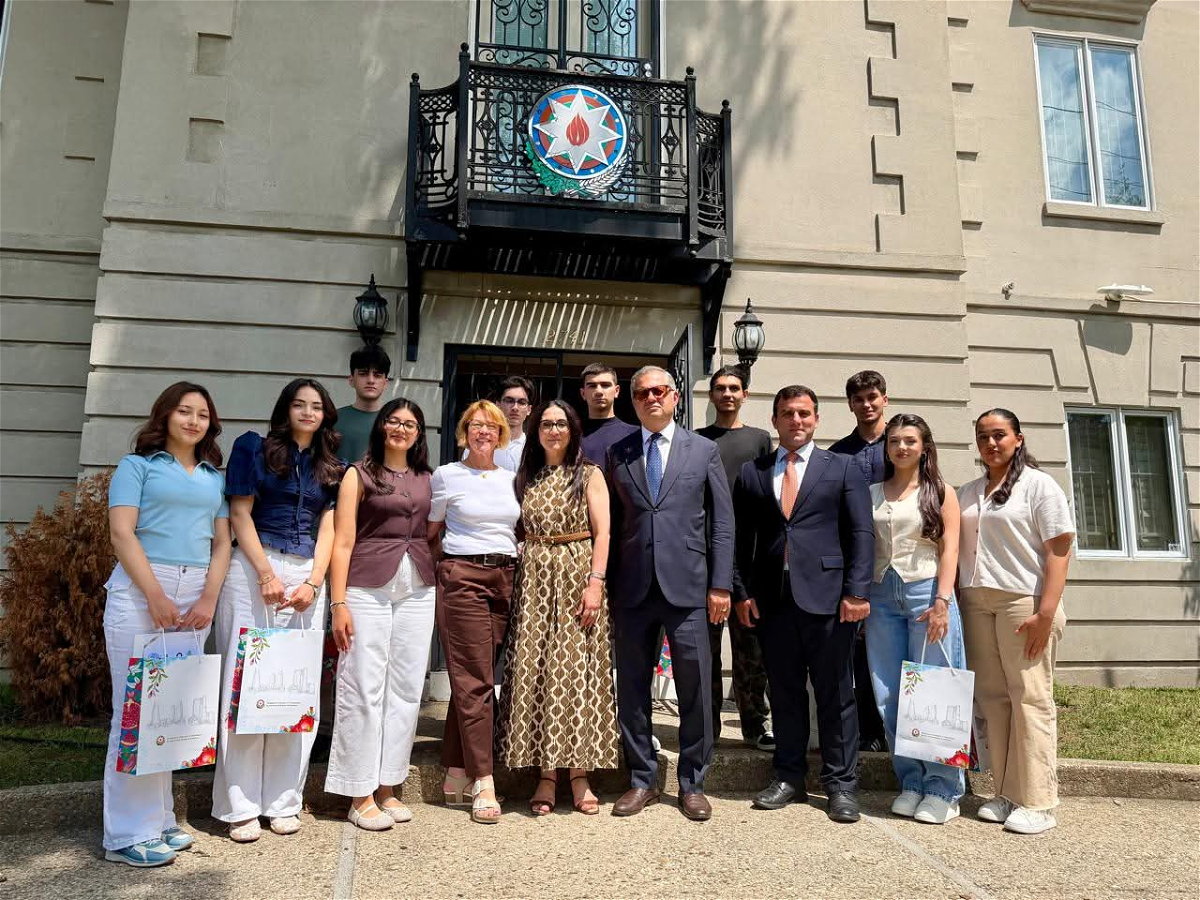 Veysəloğlu Şirkətlər Qrupunun sponsorluğu ilə şəhid övladları üçün keçirilən "Zəfər" Amerika Yay Düşərgəsi uğurla başa çadı 