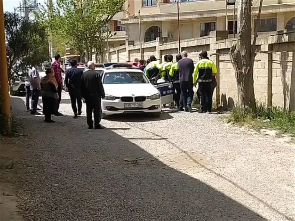 Yol polisi daha bir ajiotaj yaratdı   - Vətəndaşı boğaraq saxlayıblar 