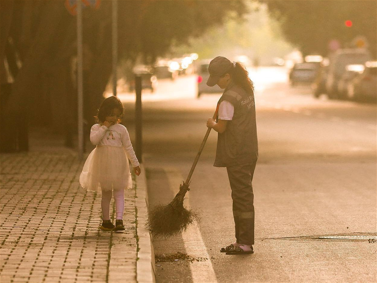 Bu foto ilə məşhurlaşan süpürgəçi niyə 