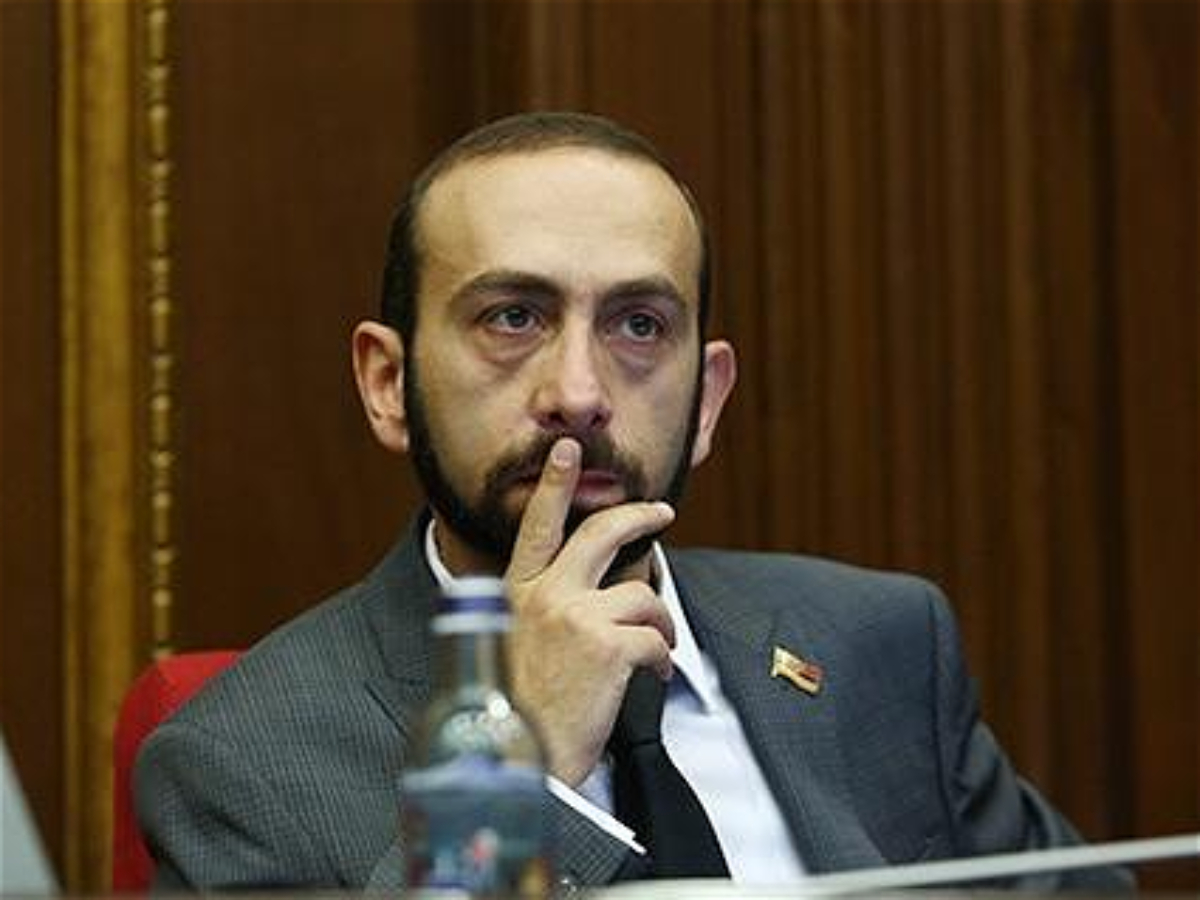 Qərbyönlü Mirzoyan ilk səfərini niyə Rusiyaya etdi? 